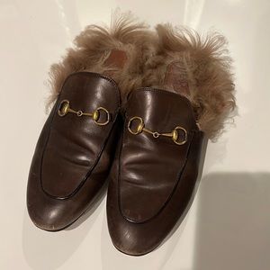 Womens gucci slides with fur